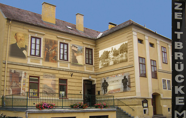 Außenansicht Zeitbrücke-Museum